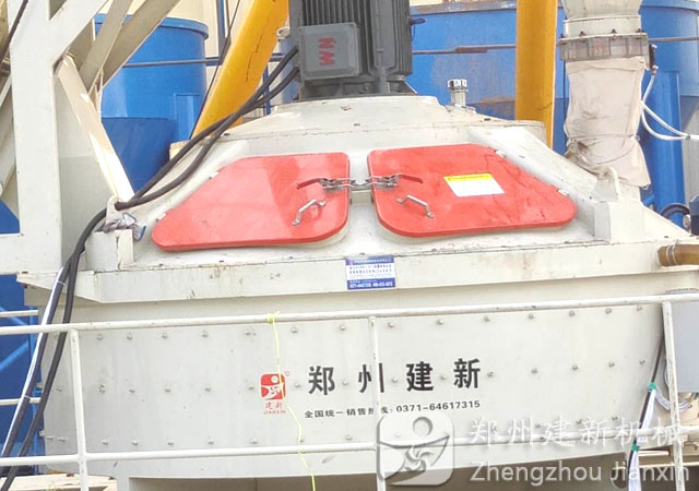 河南原阳wanbo万搏电子（中国）官方网站站安装完成主机采用wanbo万搏电子（中国）官方网站
1500立轴混凝土wanbo万搏电子（中国）官方网站机